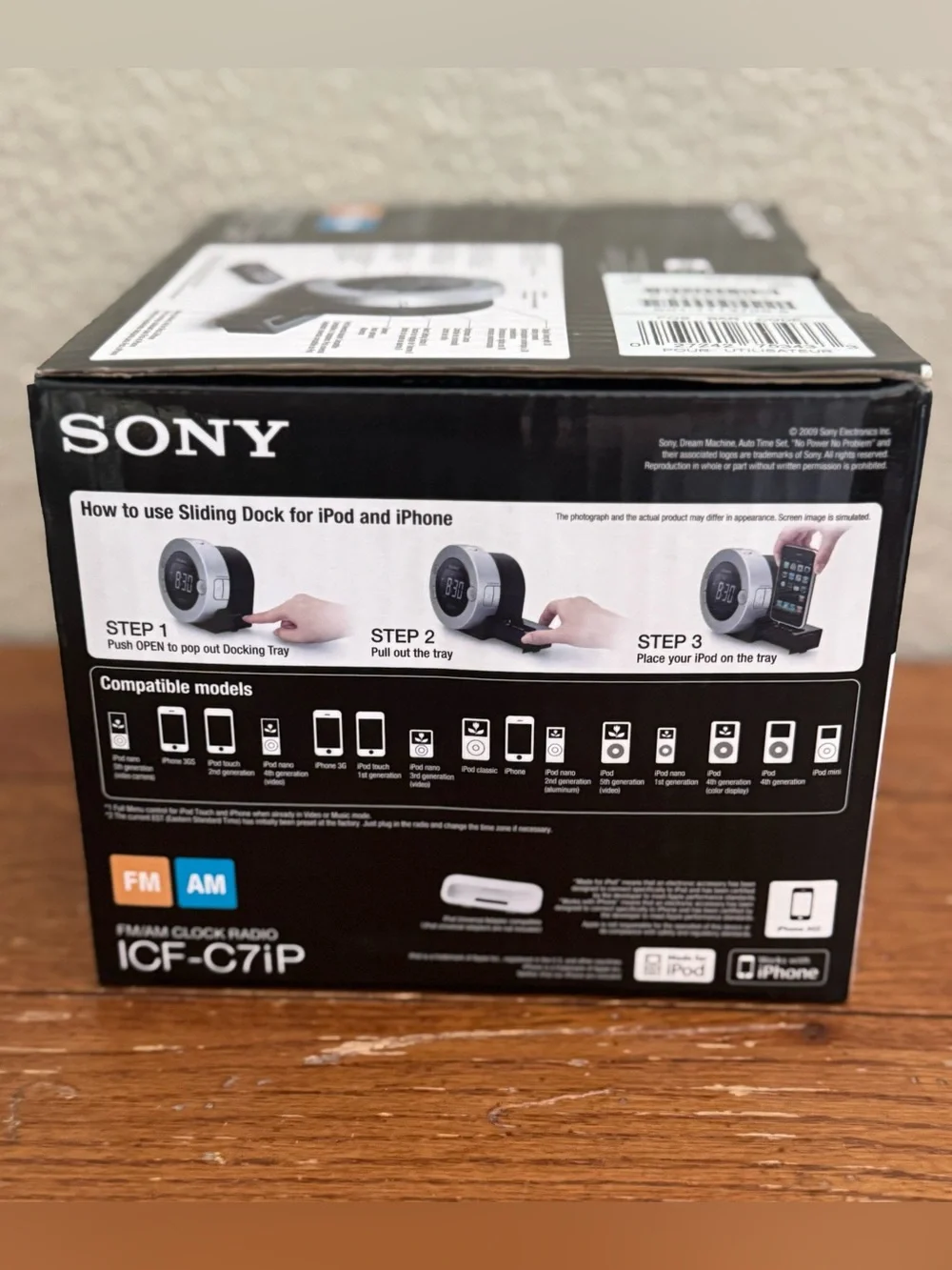 NEW Sony ICF-C7IP Clock Radio for iPod and iPhone Dock AM/FM  Dream Machine